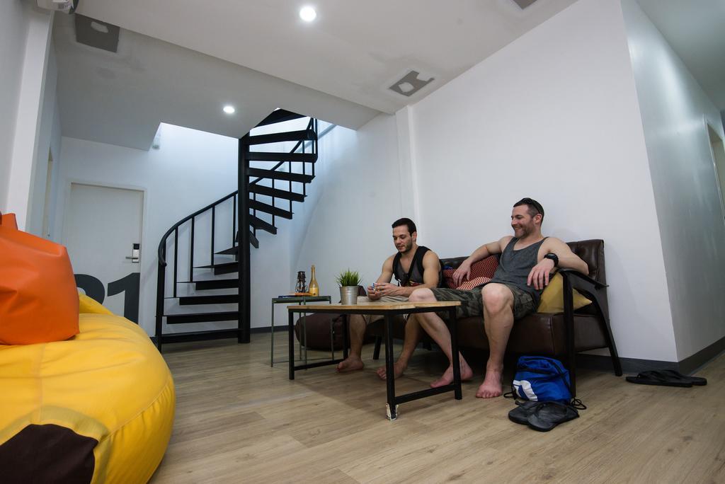 Monkeynap Hostel Бангкок Экстерьер фото