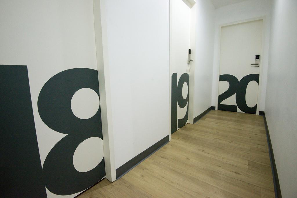 Monkeynap Hostel Бангкок Экстерьер фото
