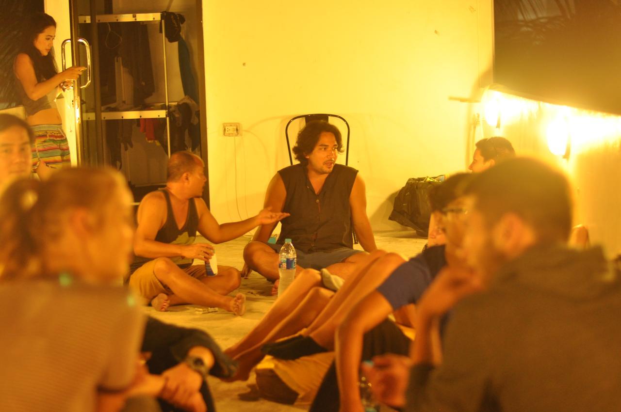 Monkeynap Hostel Бангкок Экстерьер фото