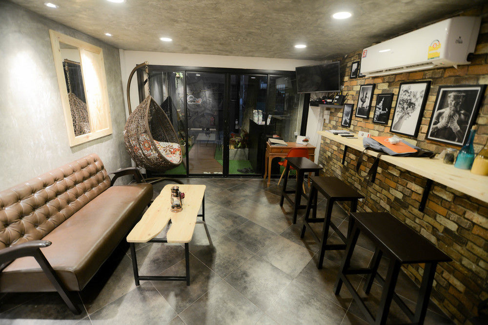 Monkeynap Hostel Бангкок Экстерьер фото