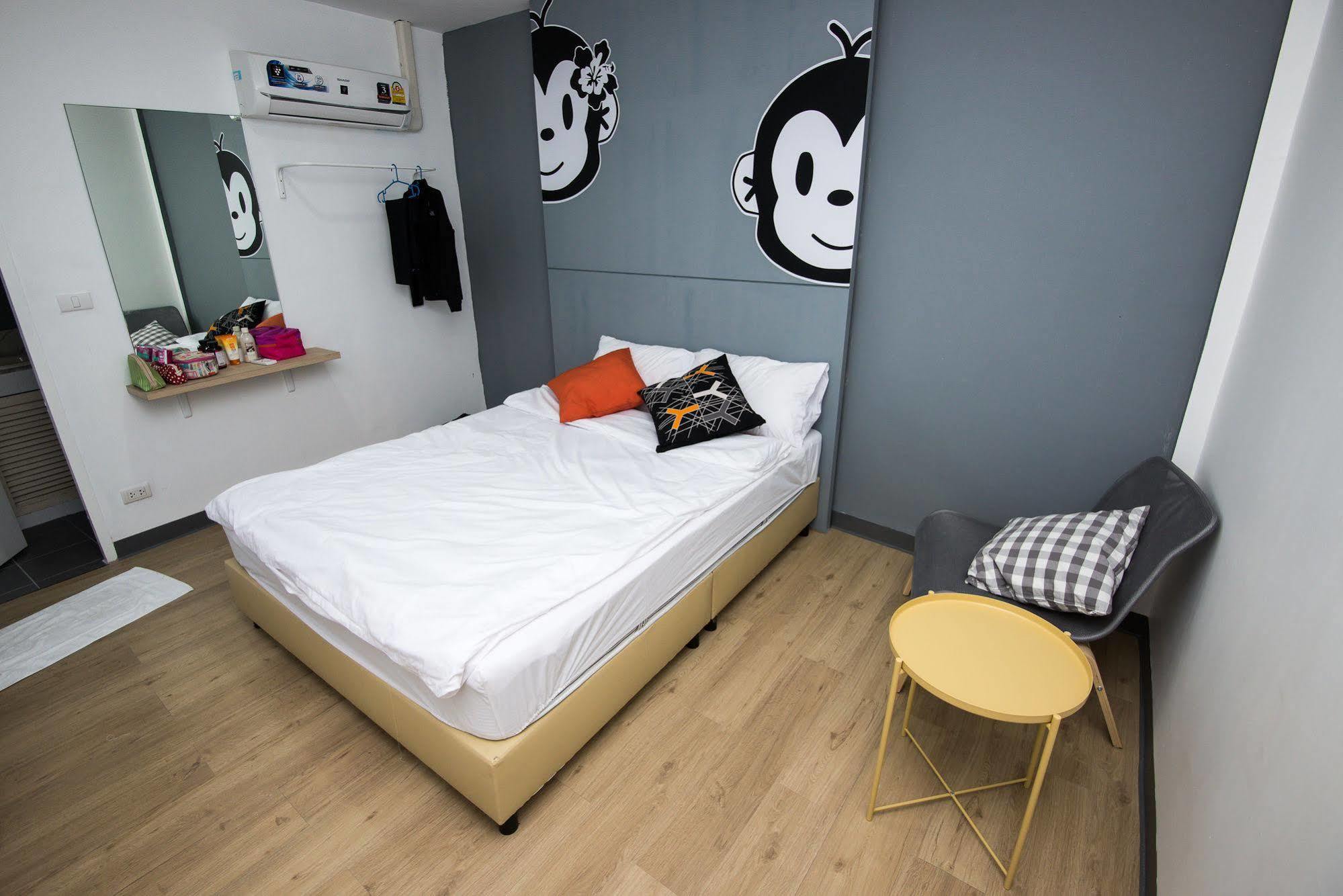 Monkeynap Hostel Бангкок Экстерьер фото